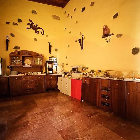 Летний дом Rural Casa De Camellos