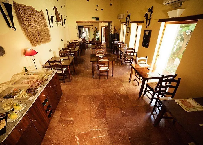 Rural Casa De Camellos Country house