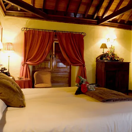 Rural Casa De Camellos